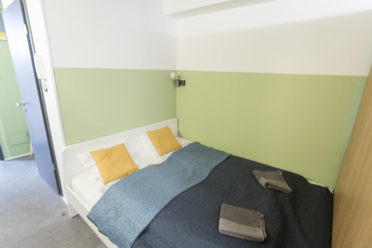 Peaceful Basement Apartment With Terrace & Free Gym Budapest Exterior foto